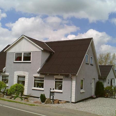 Svalegaarden Guesthouse Særslev Exterior foto